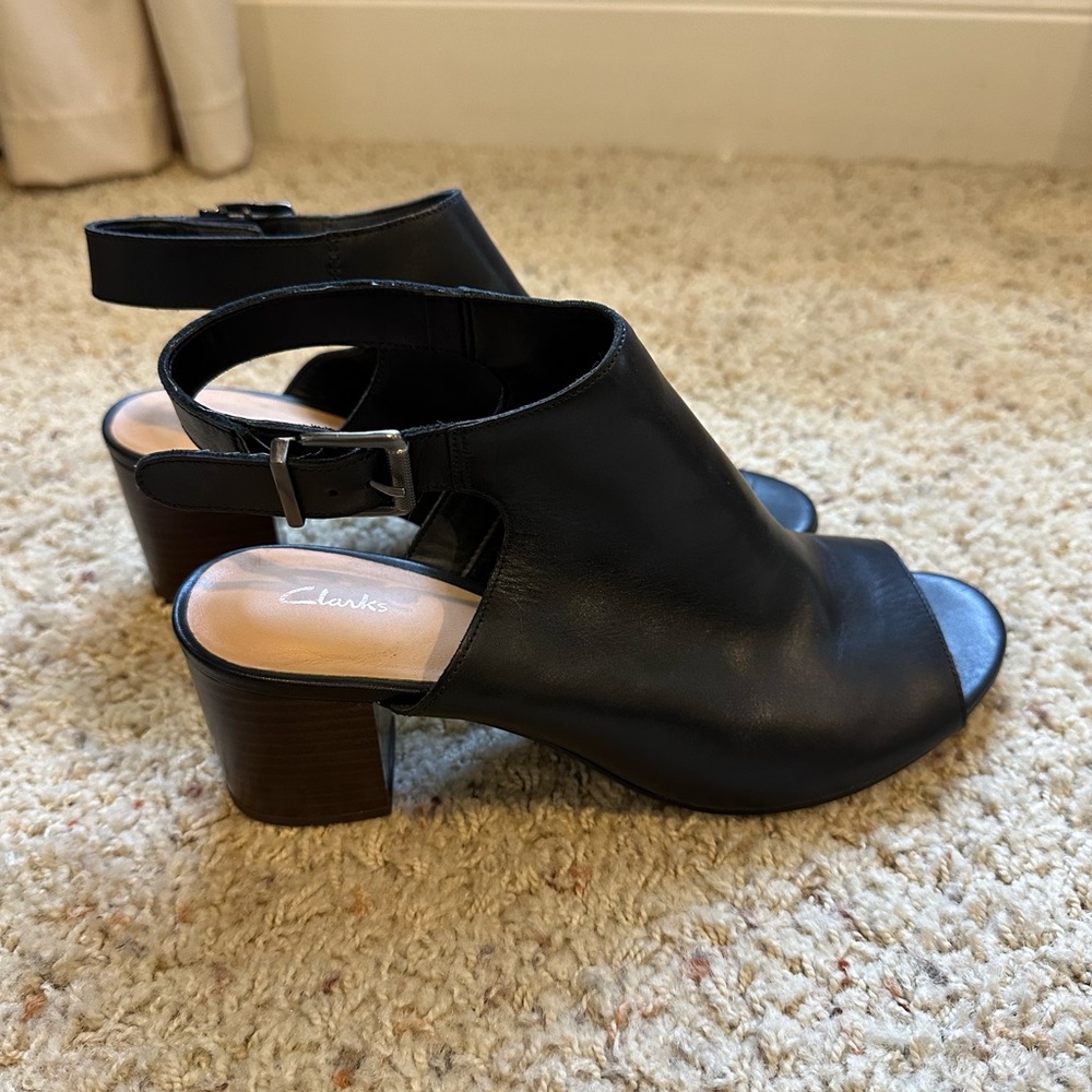 Clarks Women's Black Leather Heeled Sandals